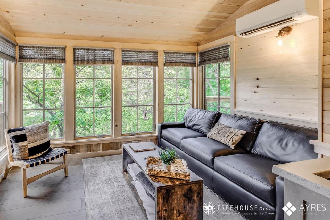 The Blackjack Oak In Treehouse Grove At Norton Creek Gatlinburg Bagian luar foto